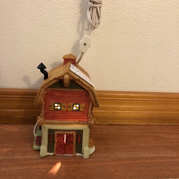 Our Town Thomas House Lighted Christmas Porcelain - Picture 10 of 15